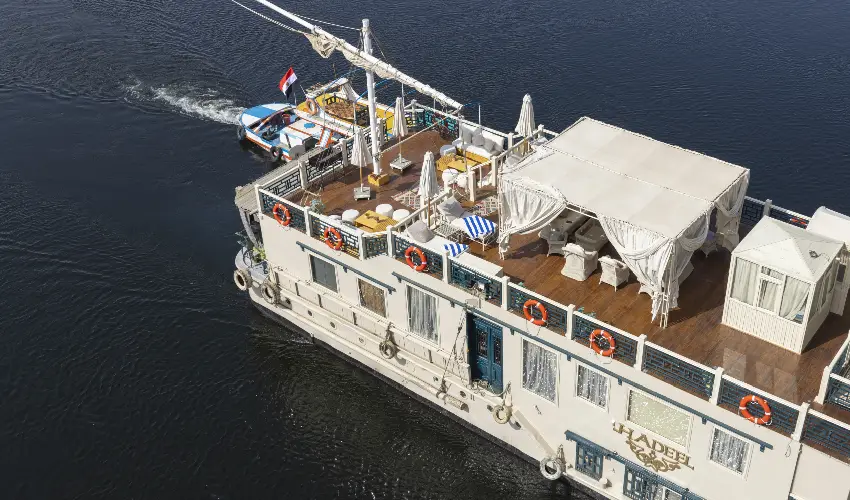 Crucero de Lujo por el Nilo en Dahabeya Hadeel | Historia y Elegancia
