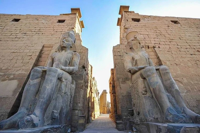 Tempio di Luxor: Tutto su Storia, Faraoni e Consigli per la Visita