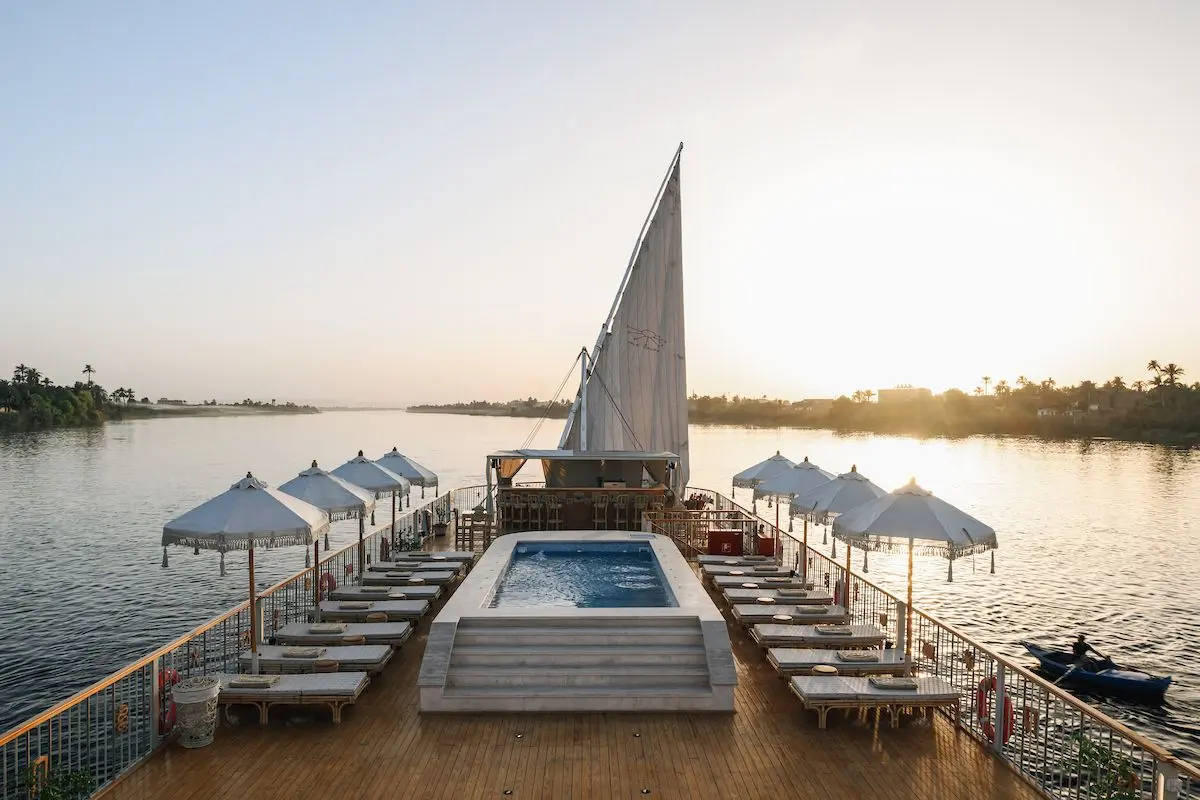 Dahabeya Nile Divine
