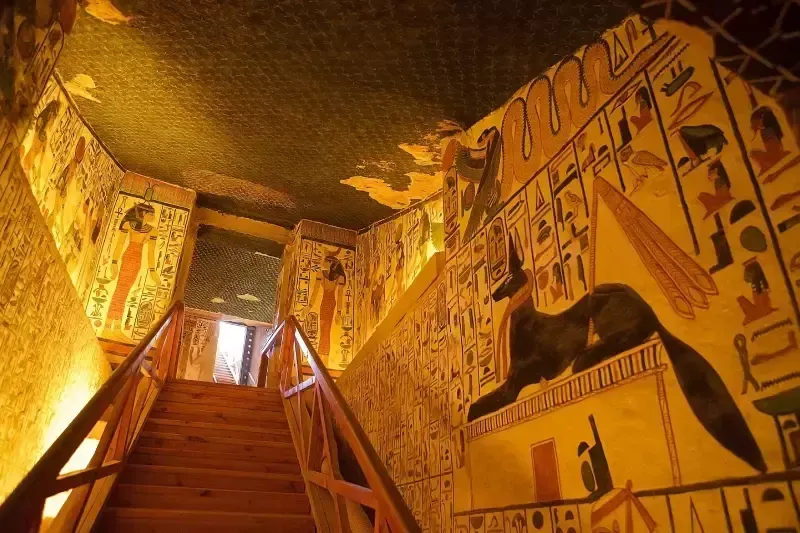 Valle delle Regine: Guida Completa a Tombe, Nefertari, Biglietti e Orari Valle delle Regine: Guida Completa a Tombe, Nefertari, Biglietti e Orari