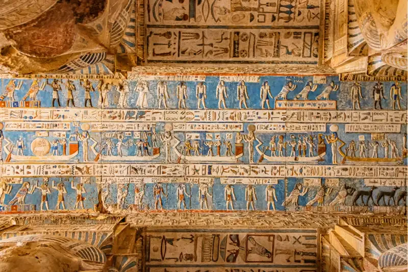Tempio di Dendera: Alla Scoperta del Magnifico Tempio di Hathor in Egitto Tempio di Dendera: Alla Scoperta del Magnifico Tempio di Hathor in Egitto